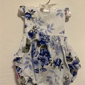 Lil Cactus baby girl 6-12m romper